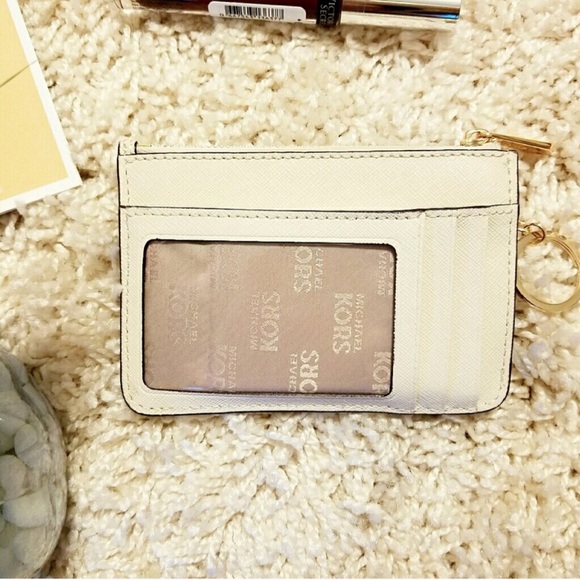 Michael Kors Wallet - Picture 2 of 3